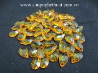 Cánh trong màu cam