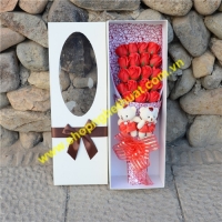 Hoa sáp bó hộp CN loại đẹp kèm Gấu. Mã HSB05 - 19 bông (60 x 20 x 12cm)