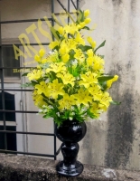 Hoa ly vàng pha lê