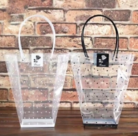 Túi đựng hoa sáp thành phẩm (chấm bi đen)