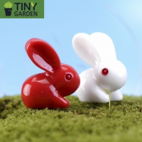 THỎ CON MẮT HỒNG