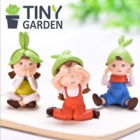 Em bé đội nón lá 3 không
