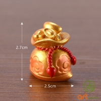 Túi vàng thắt dây đỏ
