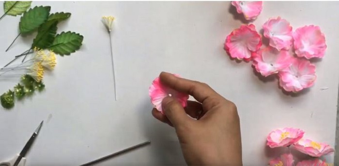 Đục lỗ hoa
